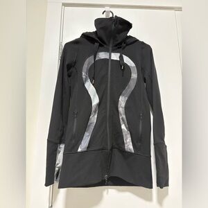 lululemon athletica Women's Black Utility Jacket with Grey Accents